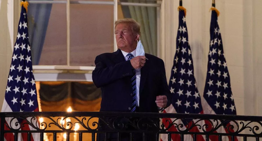 Donald Trump, contagiado con coronavirus, regresa a la Casa Blanca y se quita el tapabocas