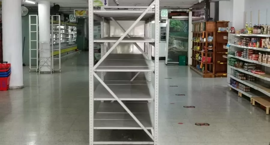 Uno de los supermercados Cootralcota, a propósito del cierre de sus puertas. 