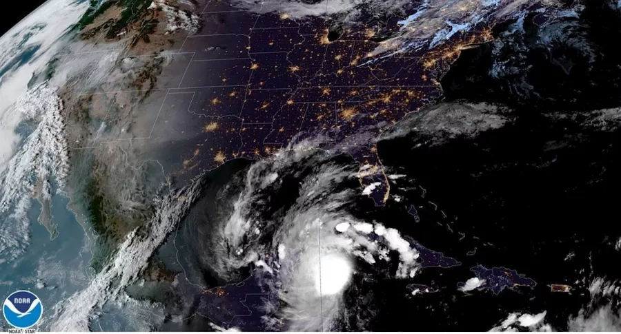 Localización del huracán Delta el martes. Delta se ha convertido este martes en un peligroso huracán de categoría 4 y se dirige a la costa noreste de la península de Yucatán (México). 