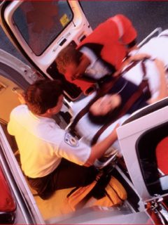 Imagen de ambulancia, que ilustra caso de mujer que perdió a su bebé en Atlántico