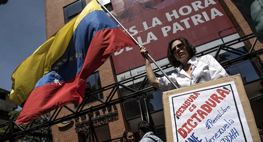 40 sitios de noticias en Venezuela sufren persecución de Maduro.