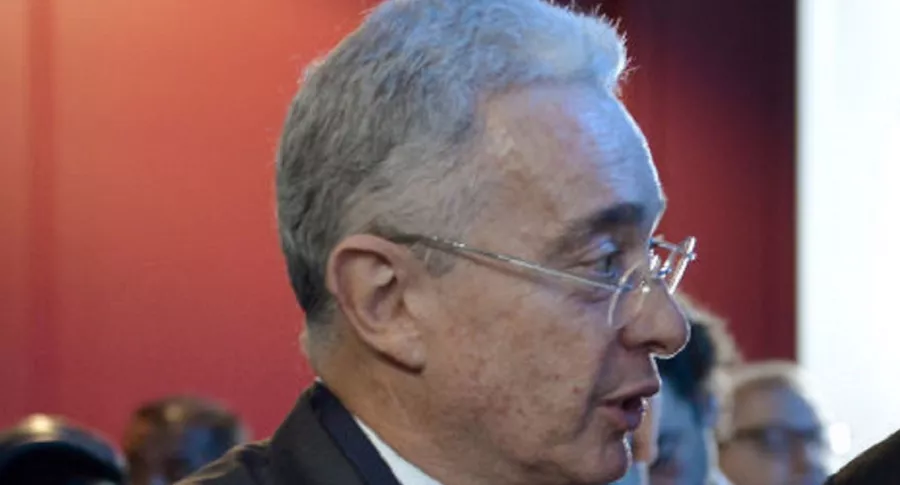 Foto de Álvaro Uribe, a propósito de la audiencia de su caso, este jueves 8 de octubre.  