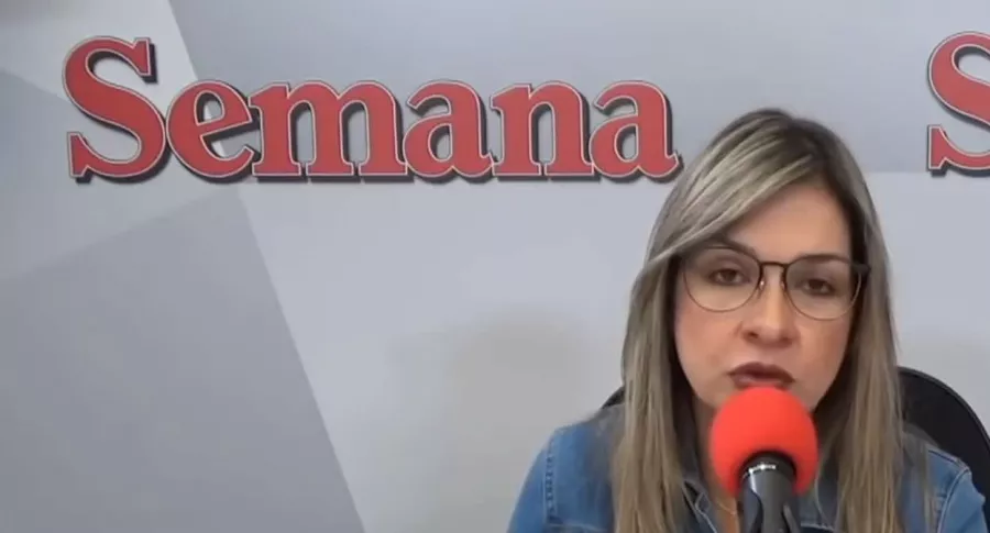 Vicky Dávila, directora de la parte digital de Semana, con la que se han solidarizado organizaciones periodísticas por fallo en contra