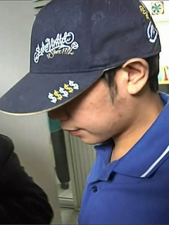 Vorayuth Yoovidhya, buscado por Interpol, aparece en una captura de fotograma de un video tomado el 3 de septiembre de 2012 y recibido de Thai PBS a través de AFPTV el 1 de septiembre de 2020.