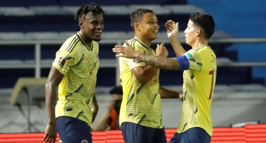 Jugadores de Selección Colombia celebrando su triunfo contra Venezuela, tabla de posiciones eliminatorias sudamericanas al Mundial Catar 2022