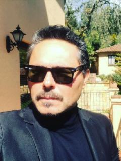 Foto de Lucho Velasco, que denunció negligencia médica en muerte de su padre