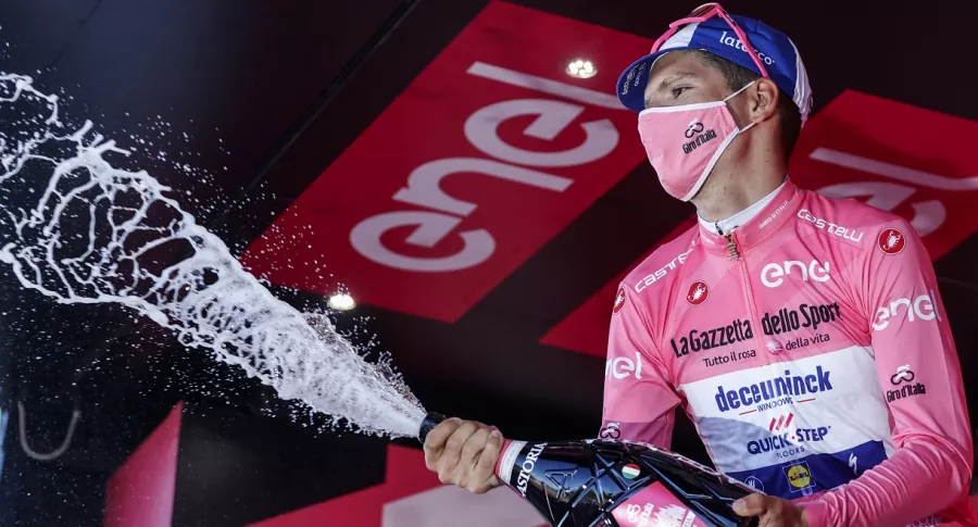 Joao Almeida, líder del Giro de Italia, clasificación general tras etapa 9