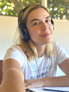 Foto de Mónica Fonseca, quien confesó que se quitará sus prótesis mamarias