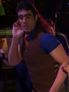 Miguel Varoni (‘Pedro Coral’) bailando ‘El pirulino’, en la telenovela ‘Pedro, el escamoso’, baile del que se conoció de dónde nació.