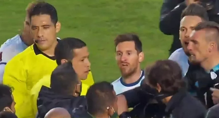 Lionel Messi terminó en cruce de insultos luego del triunfo de Argentina sobre Bolivia en Eliminatoria.