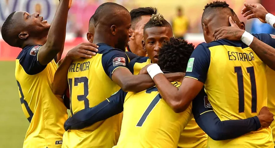 Ecuador vence 4-2 de local a Uruguay en la Eliminatoria