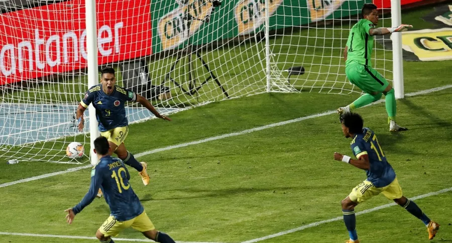 Falcao García anota el agónico empate de Colombia ante Chile.