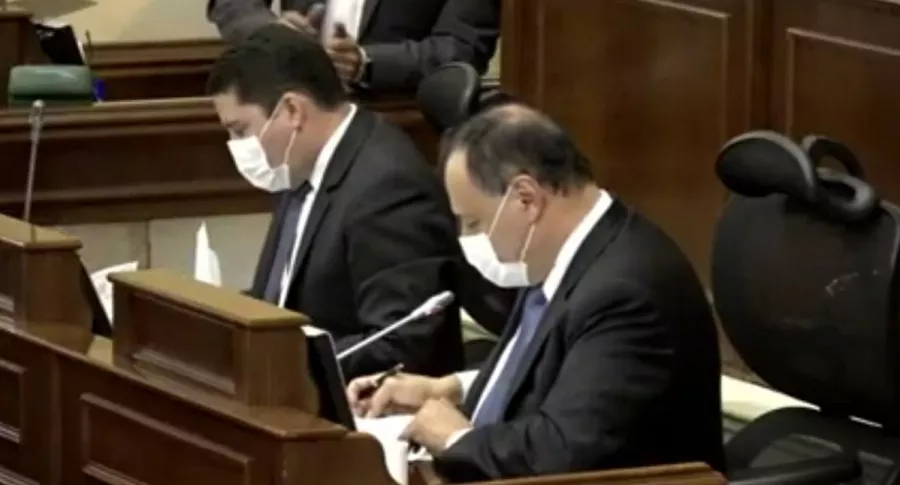 La mesa directiva de la Cámara de Representantes, al votar la moción de censura contra Mindefensa.