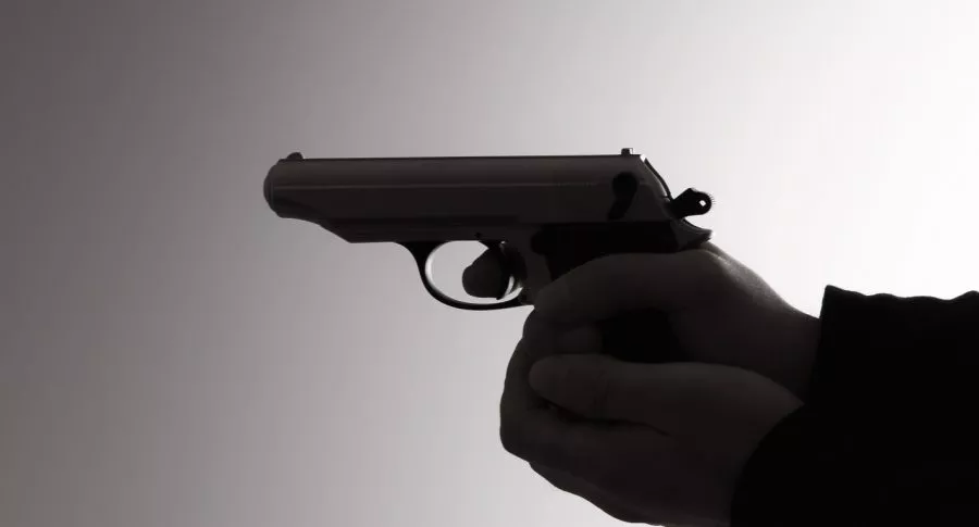 Imagen de una pistola que ilustra nota de la nueva modalidad de atraco y robo de camionetas, en Bogotá