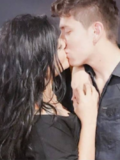 Marbella con su hija, Rafaella, y su novio, Sebastián Salazar, con el que se irá a vivir a Brasil no son antes ayudar a Rafaella a lanzarse como cantante.