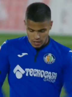 Juan Cammilo 'Cucho' Hernández luego de botar gol ante el Barcelona.