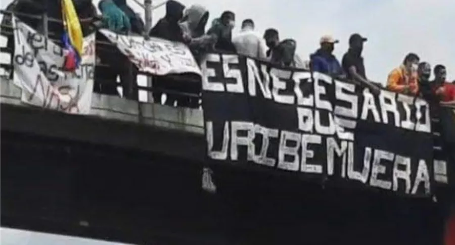 ¿Quién puso el mensaje “es necesario que Uribe muera” en la llegada de la minga a Bogotá?