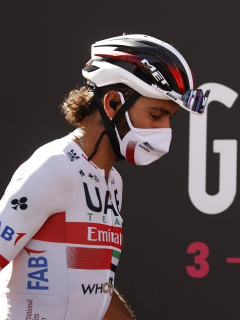 Fernando Gaviria, que se volvió a contagiar de coronavirus y salió del Giro de italia