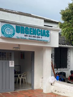 Imagen del centro médico de Morroa, Sucre; una mujer murió siendo llevada en silla mecedora a esa clínica