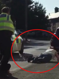 Captura de pantalla de policía que le disparó con un taser a una mujer embarazada, que luego perdió su bebé