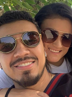Selfi de 'Lokillo' con su esposa, Karen Gutiérrez, quien encantó en Instagram con foto en bikini.