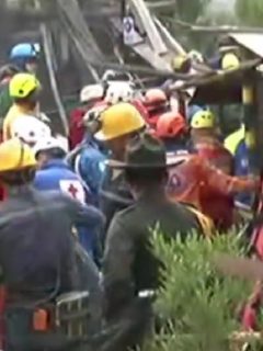 Imagen del momento en que anuncian el rescate de los mineros atrapados en Tuta, Boyacá