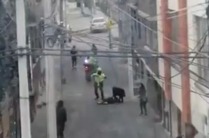 Imagen del hombre que resultó herido durante una riña en Usaquén, en el norte de Bogotá. 