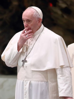 El papa Francisco causó sorpresa al respaldar uniones civiles entre homosexuales.