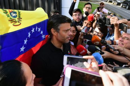 Leopoldo López llegó a Bogotá, tras huir de Venezuela.