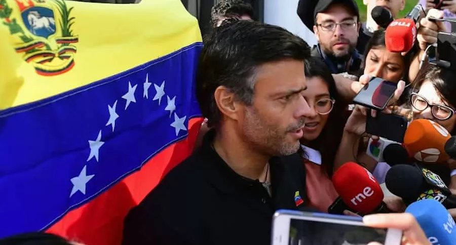 Leopoldo López llegó a Bogotá, tras huir de Venezuela.