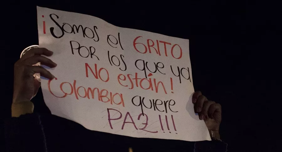 Pancaerta de una de las marchas en protesta por el asesinato de líderes sociales en Colombia.