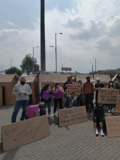 Imagen de los comerciantes del sur de Bogotá que protestan por falta de ayudas