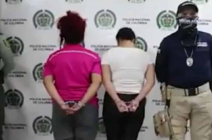 Imagen de las dos mujeres venezolanas capturadas por explotación de una bebé en Bucaramanga
