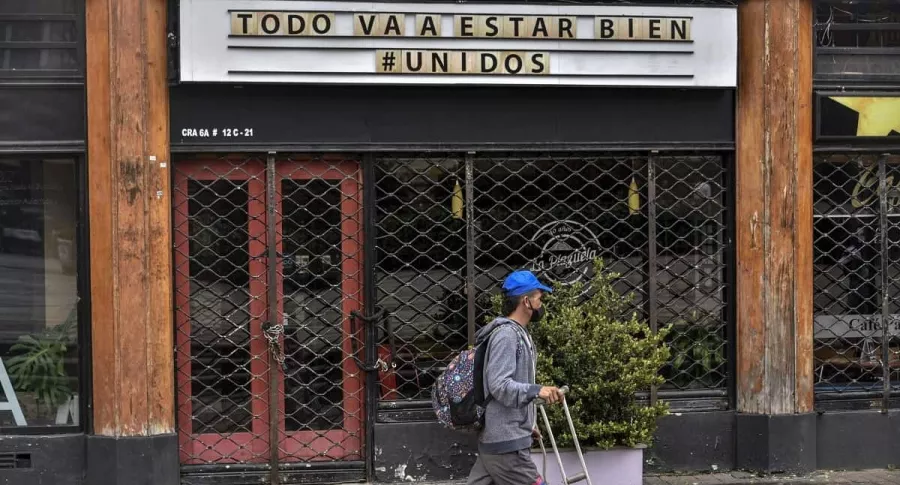 Uno de los múltiples locales que tuvieron que cerrar en Bogotá durante la pandemia de COVID-19.