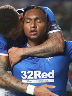 Con gol de Morelos, Rangers vence 1-0 a Lech Poznan en Liga de Europa.