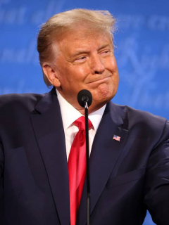 Donald Trump en el último debate presidencial para ilustrar nota sobre la fortuna del presidente de EE.UU.