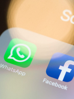 Logotipos de WhatsApp y Facebook para ilustrar nota sobre las aplicaciones con más intentos de 'phishing'