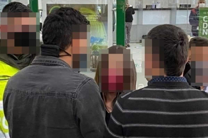 Señalados de robar a una mujer en un Homecenter del norte de Bogotá