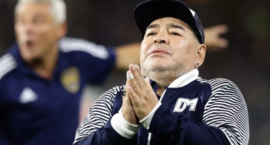 Diego Maradona, quien será operado de urgencia por un coágulo en el cerebro