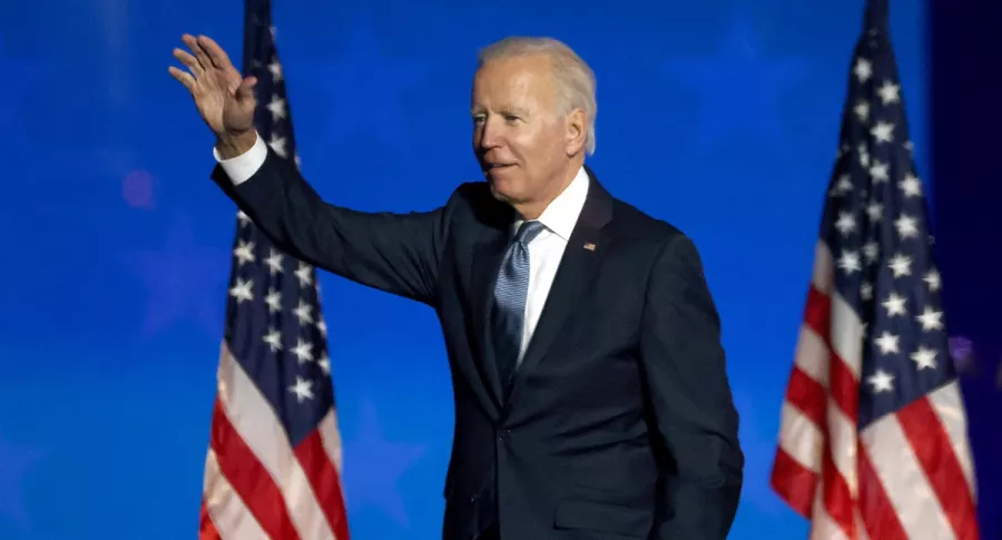 Joe Biden, quien ganó en Wisconsin, en medio de un evento público.