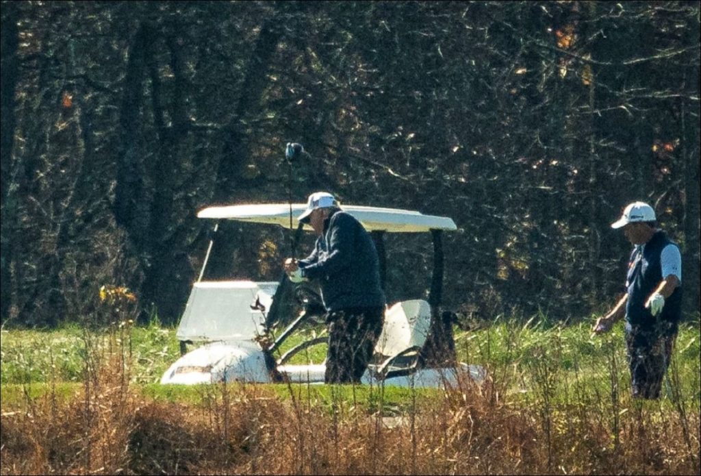 Trump dejó la Casa Blanca y se fue a jugar golf tras derrota con Biden - AFP