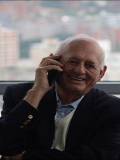Oswaldo Cisneros, cuya muerte se confirmó este domingo, habría aportado 300.000 dólares a campaña Duque