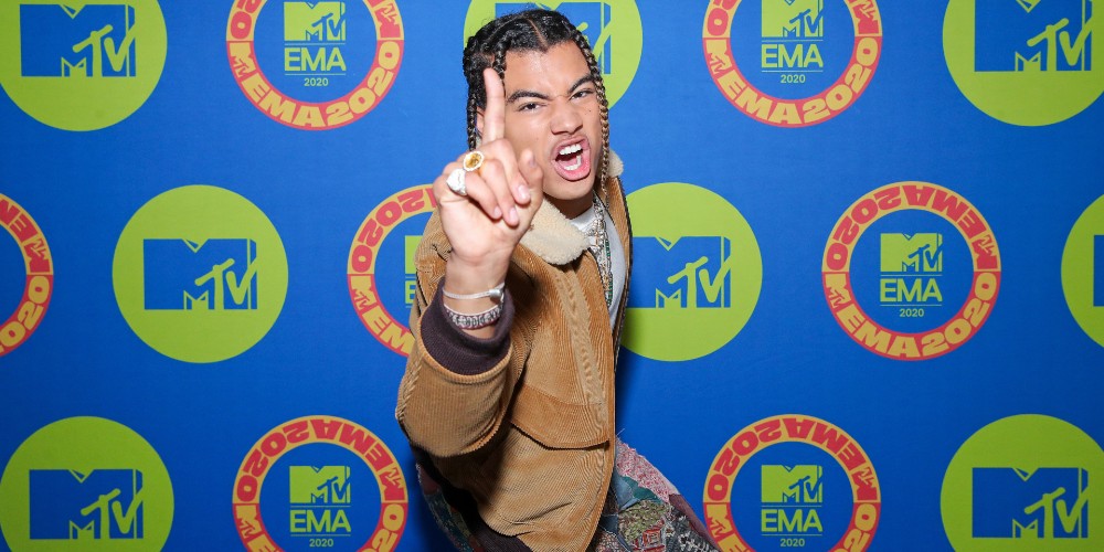 24kGoldn en los MTV EMA 2020
