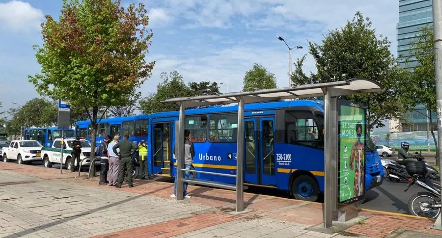 Roban a pasajeros de bus de SITP, en norte de Bogotá