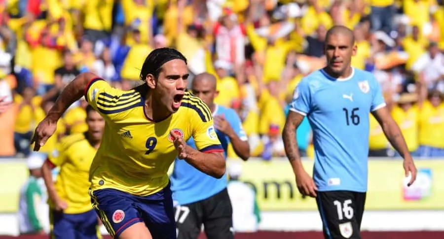 Falcao celebrando un gol, historial de los partidos Colombia vs. Uruguay en Barranquilla