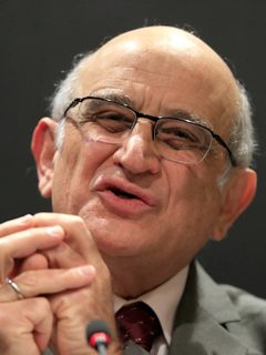 Liberan a Germán Efromovich de detención domiciliaria.