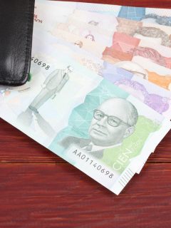 Pesos colombianos para ilustrar nota sobre consejos para aprovechar la prima anticipada