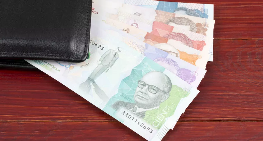 Pesos colombianos para ilustrar nota sobre consejos para aprovechar la prima anticipada