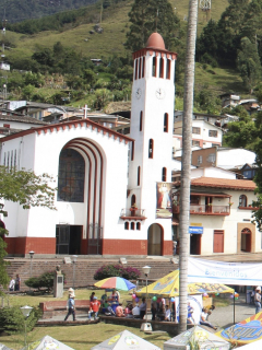 Mujer entuteló a iglesia, en Caldas, por ruido de campanas