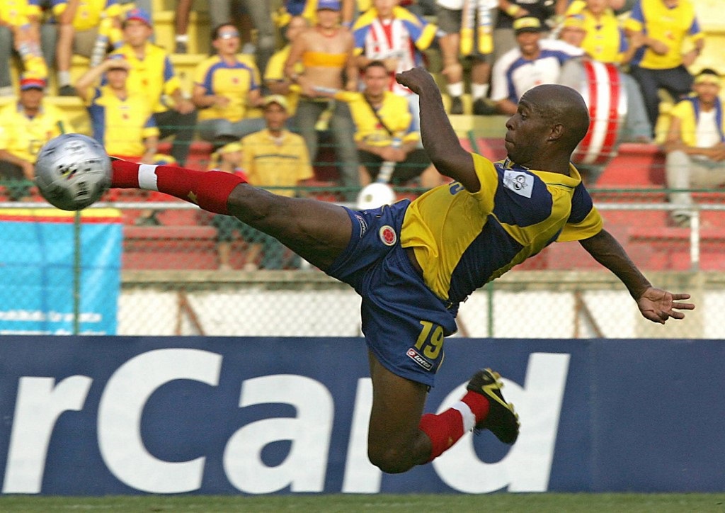 
Tressor Moreno fue una de las figuras en el juego contra Uruguay en las eliminatorias para Alemania 2006. Marcó y asistió. En ese partido Colombia aplastó a la 'celeste' con un contundente 5-0 / AFP.